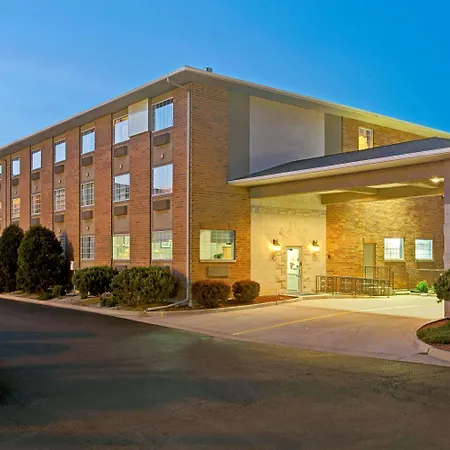 Hotel Super 8 By Wyndham Gurnee
