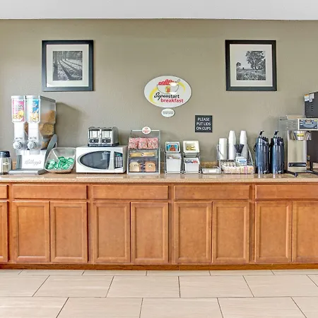 Super 8 By Wyndham Gurnee