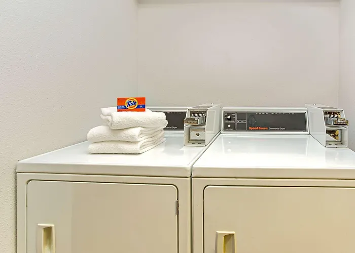 Hotel Super 8 By Wyndham 2*