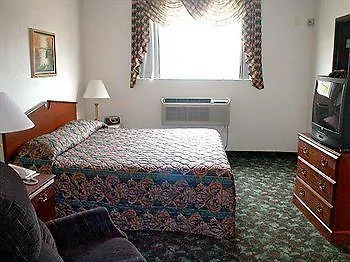 Super 8 By Wyndham Hotel