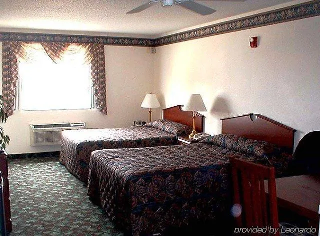 Super 8 By Wyndham Hotel
